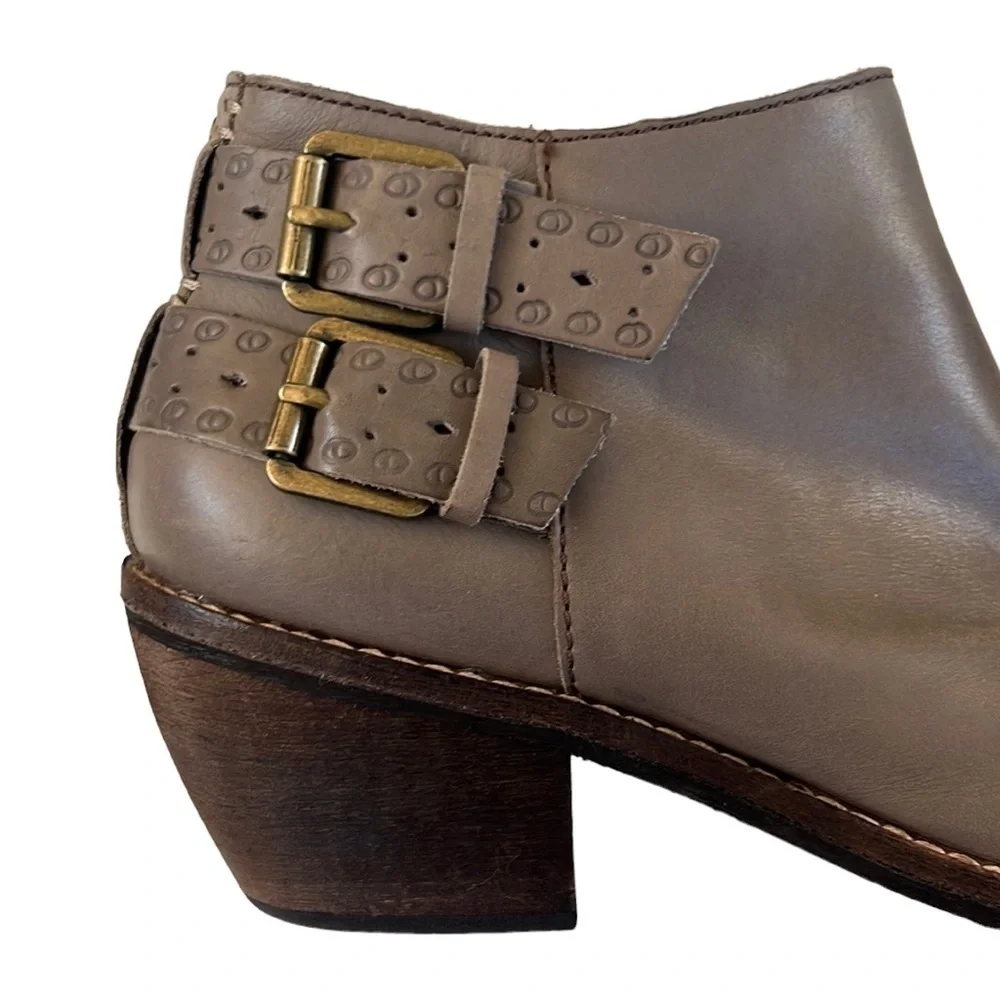 EUC Anthro / Latigo Prema Leather Booties